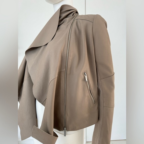 BCBG Maxazria  genuine Goat Leather Moto Jacket Taupe size XXS NWOT - Picture 5 of 7